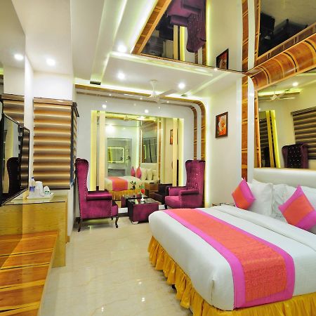 Hotel The Gold Regency - 02 Mins From New Delhi Railway Station Exterior foto
