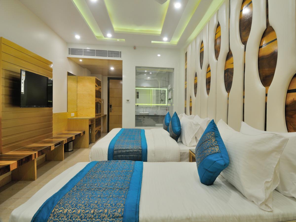 Hotel The Gold Regency - 02 Mins From New Delhi Railway Station Exterior foto