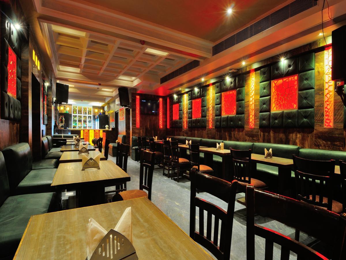 Hotel The Gold Regency - 02 Mins From New Delhi Railway Station Exterior foto