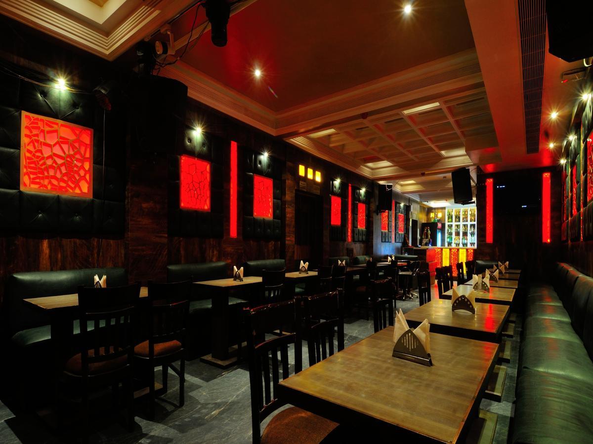Hotel The Gold Regency - 02 Mins From New Delhi Railway Station Exterior foto