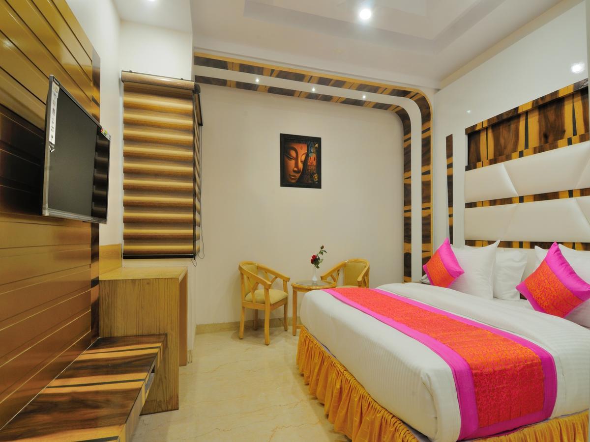 Hotel The Gold Regency - 02 Mins From New Delhi Railway Station Exterior foto