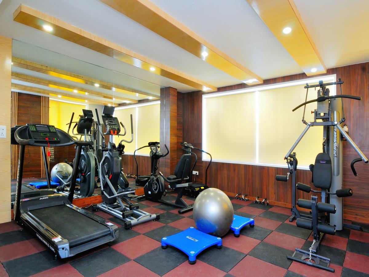 Hotel The Gold Regency - 02 Mins From New Delhi Railway Station Exterior foto