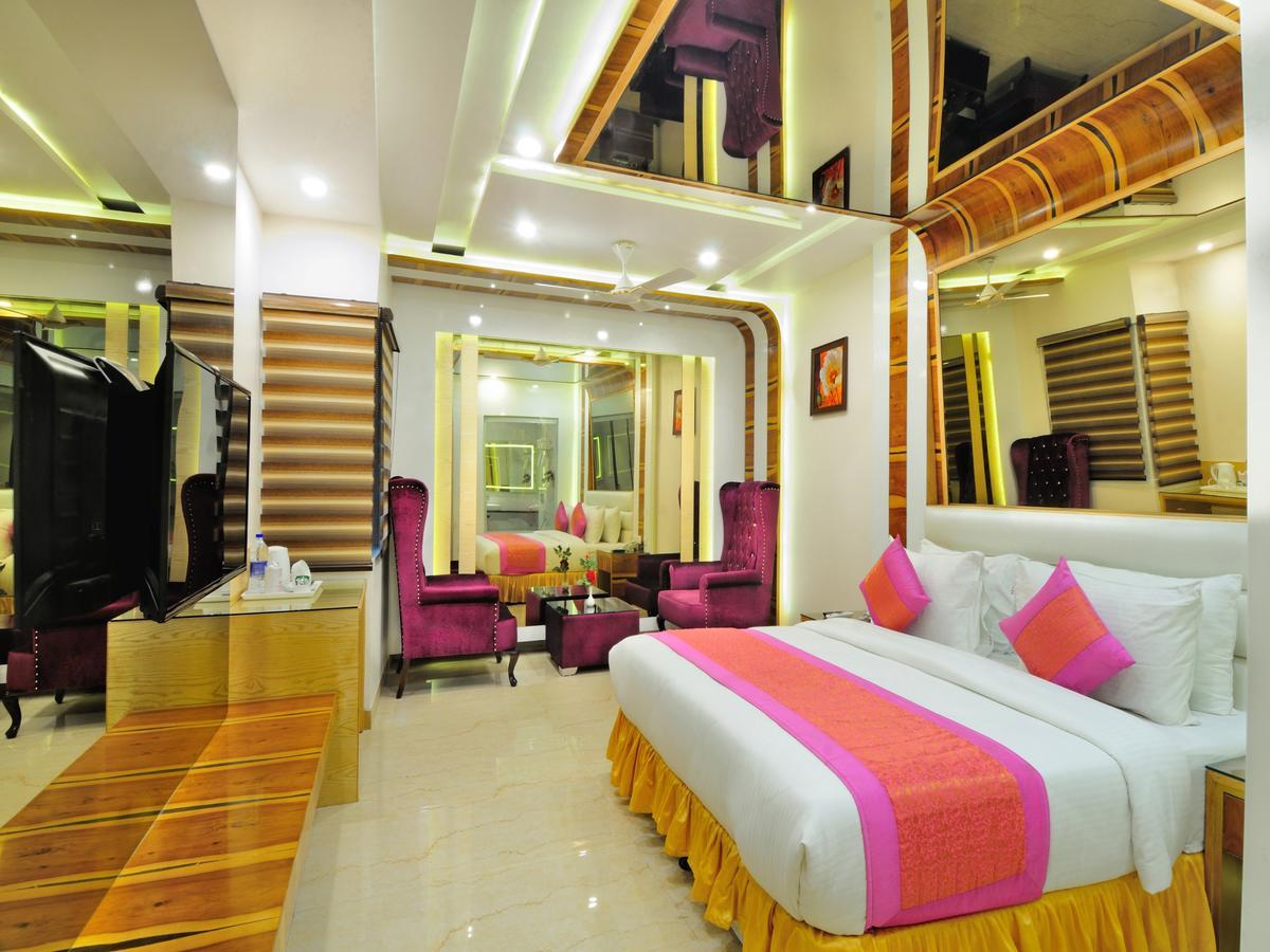 Hotel The Gold Regency - 02 Mins From New Delhi Railway Station Exterior foto