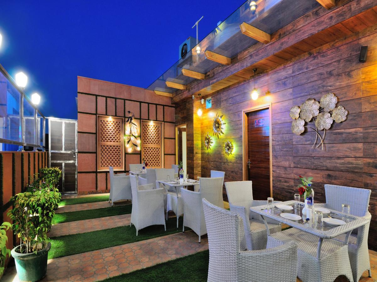 Hotel The Gold Regency - 02 Mins From New Delhi Railway Station Exterior foto